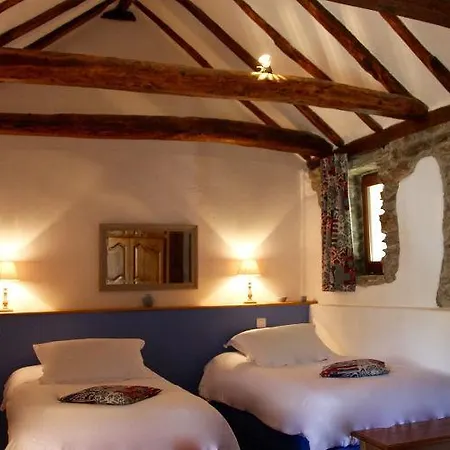 Les Cessenades Bed & Breakfast Saint-Frezal-de-Ventalon
